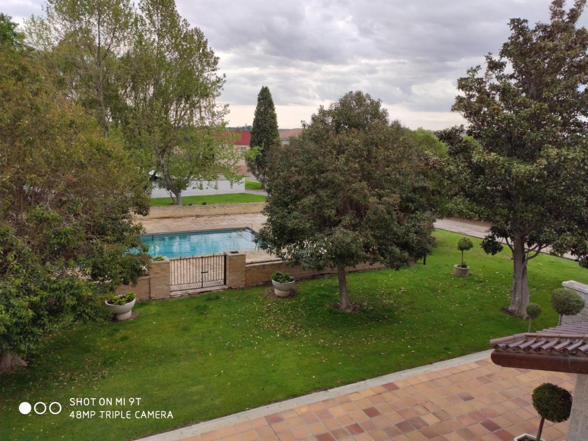 Villa Blanca Con Piscina A 15 Minutos De Toledo - Apartamentos Aloha Toledo Olías del Rey Exteriér fotografie